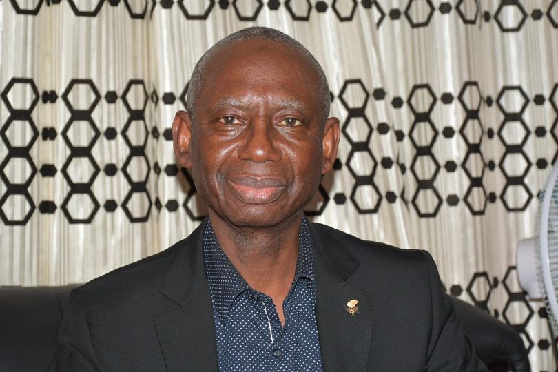 Élim. CAN Maroc 2025 : le président du comité olympique apporte son soutien au Syli National