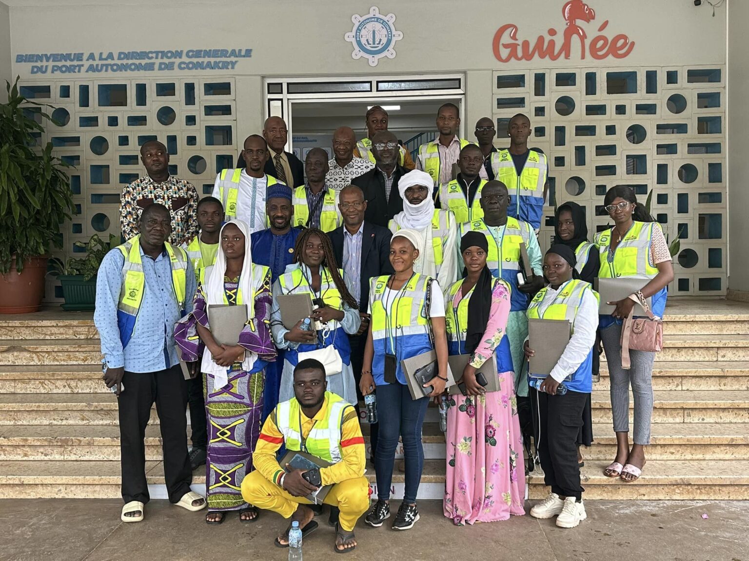 Visite Portuaire : Les étudiants dé l’université de Bamako en excursion au Port de Conakry