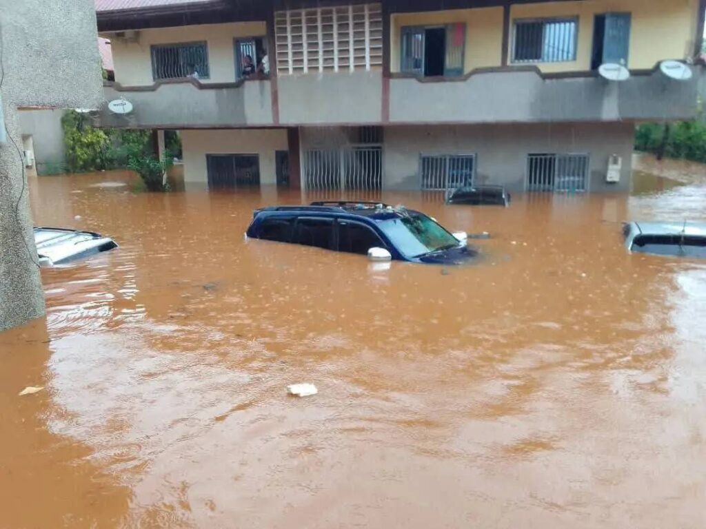 Inondations à Conakry : le bilan revu à la hausse, l’ANGUCH mobilisée sur le terrain