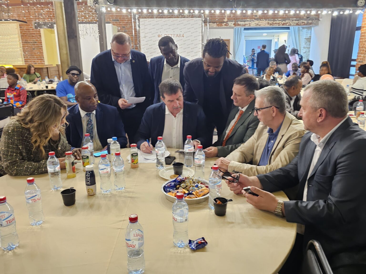 Nouveaux Ambassadeurs de bonne volonté du Club Russie – Afrique de l’Université d’État Lomonossov de Moscou