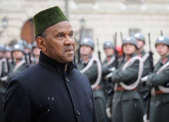 Dr Ibrahima Sory Sow n’est plus : Hommage au symbole de la constance (Par Abdoulaye Condé)