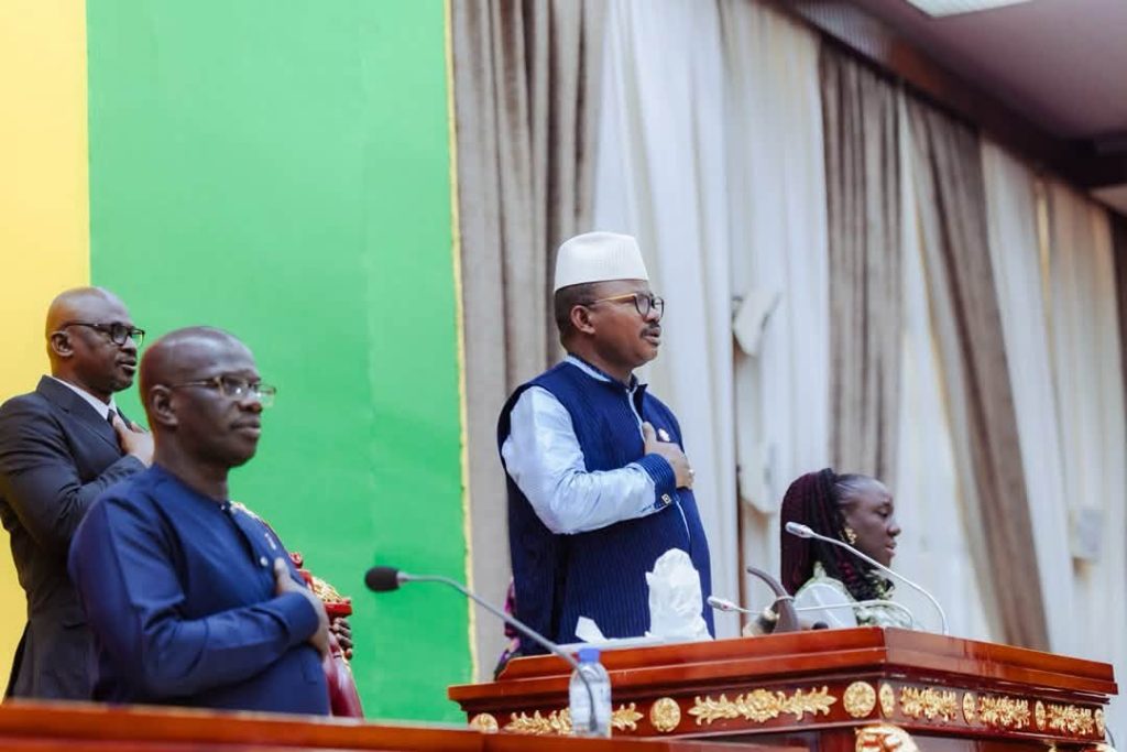Guinée : les députés adoptent le financement de la route Labé-Tougué